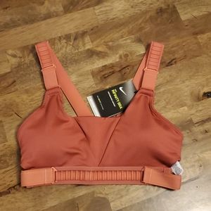 Nike Infinity sports bra NWT szXS